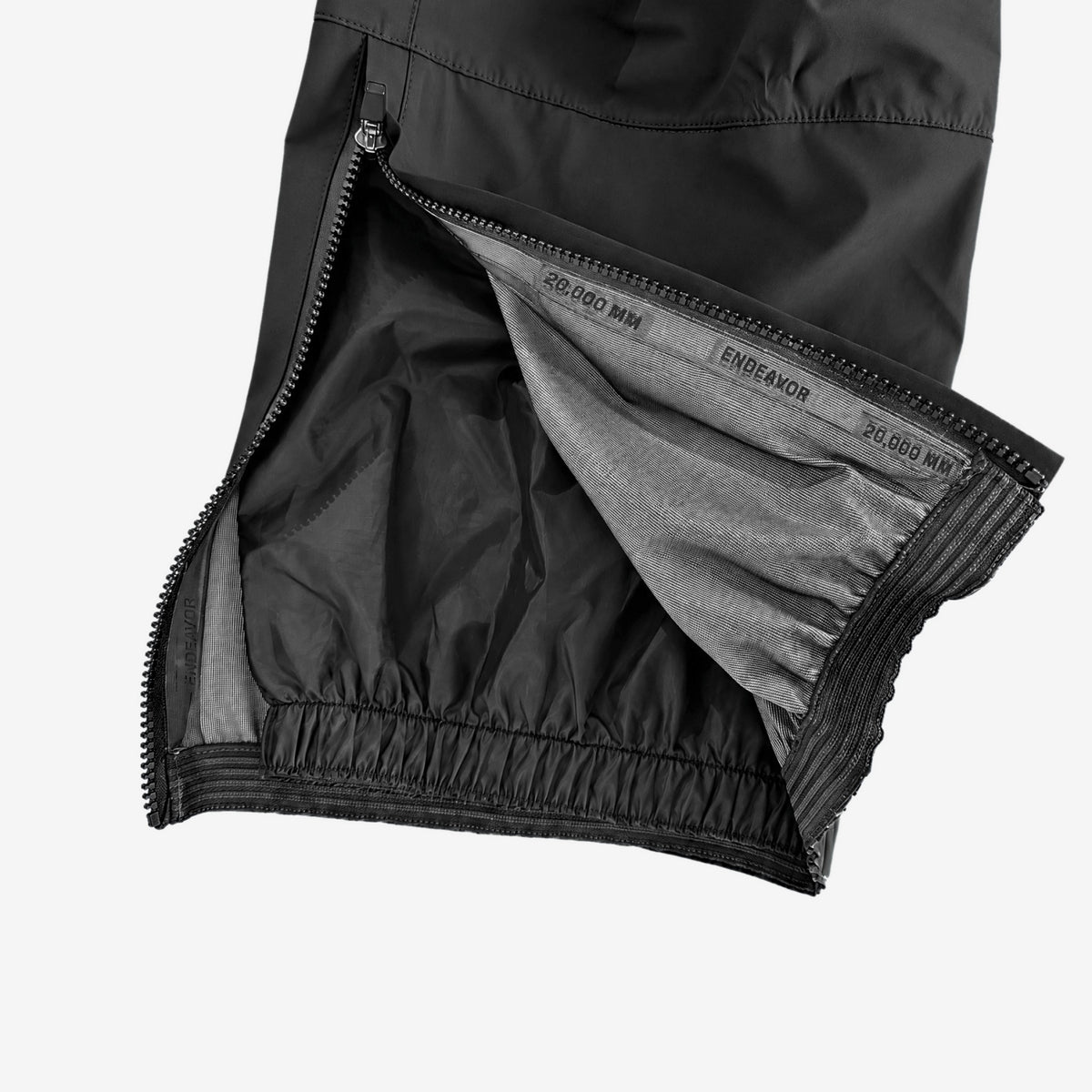 Endeavor 3L Scout Removable Bib Pant Black, waist gaiter detail