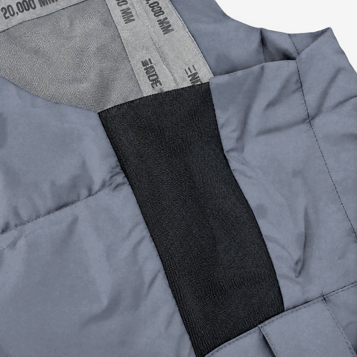 Endeavor 3L Shelter Bib Pant Graphite, rear stretch panel detail