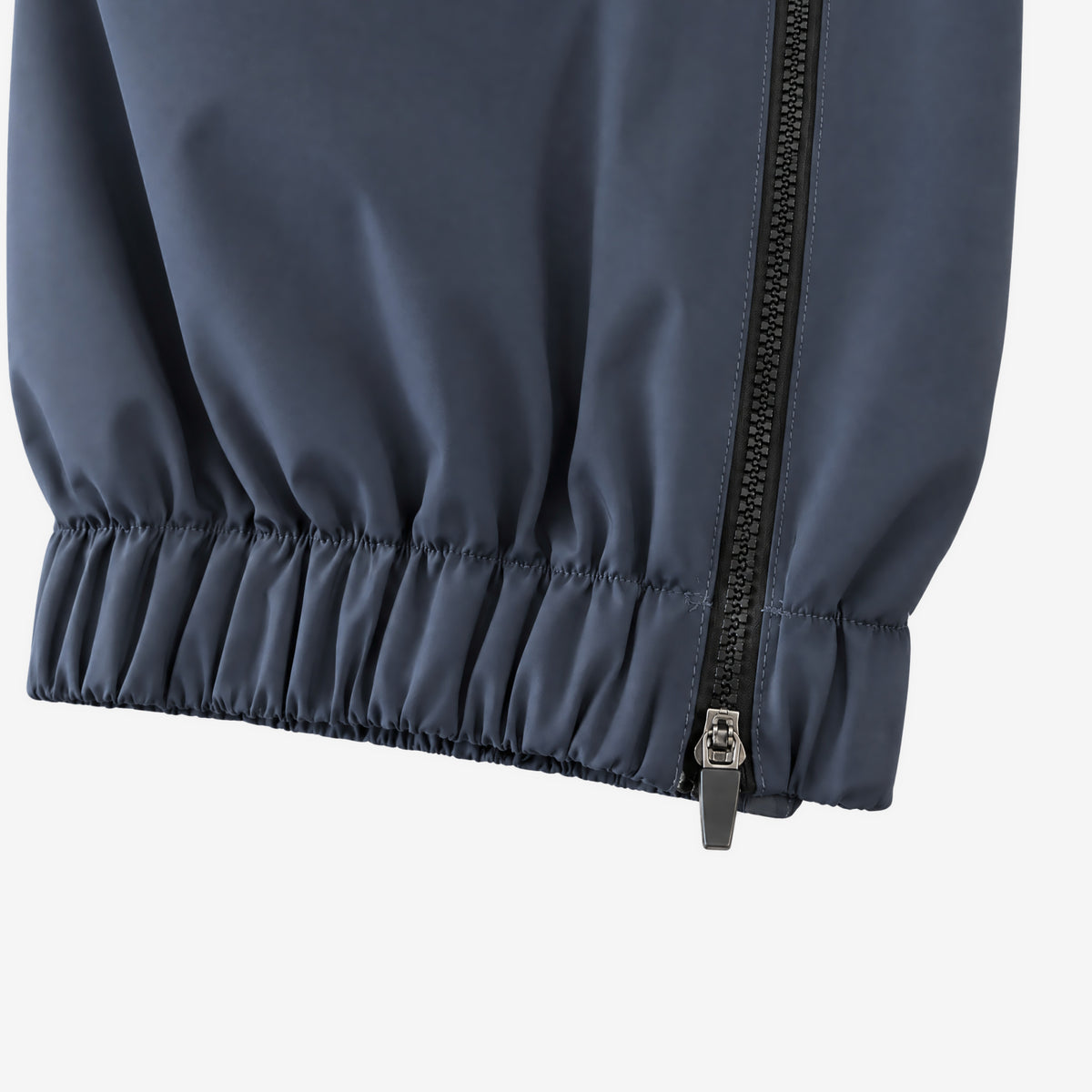 Endeavor 2L Ranger Pant Stealth, hem detail