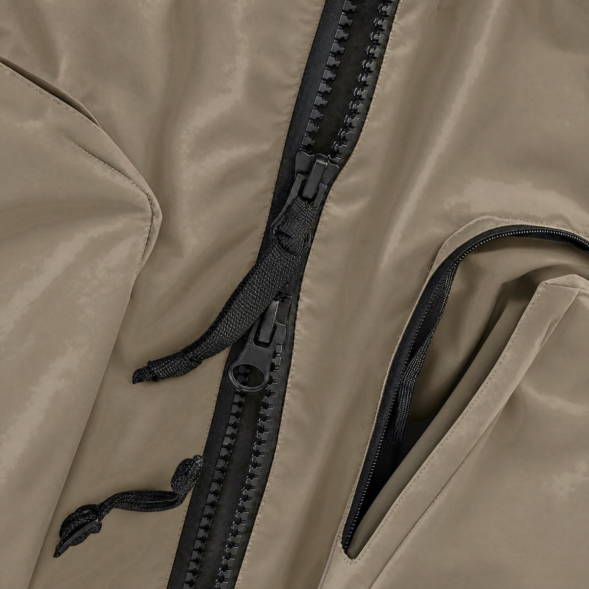 Endeavor 3L Bellow Jacket in Algae, zip pulls
