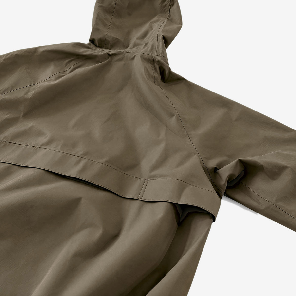 Endeavor 20K Windbreaker in Algae, back yoke flap with bar tack