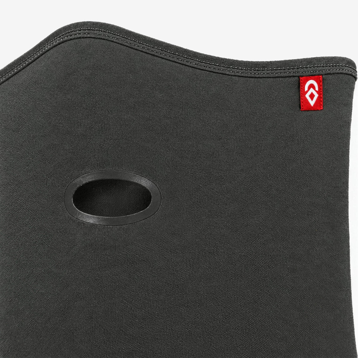Airhole Airtube Ergo Drytech – Charcoal – Welded mouth hole close-up
