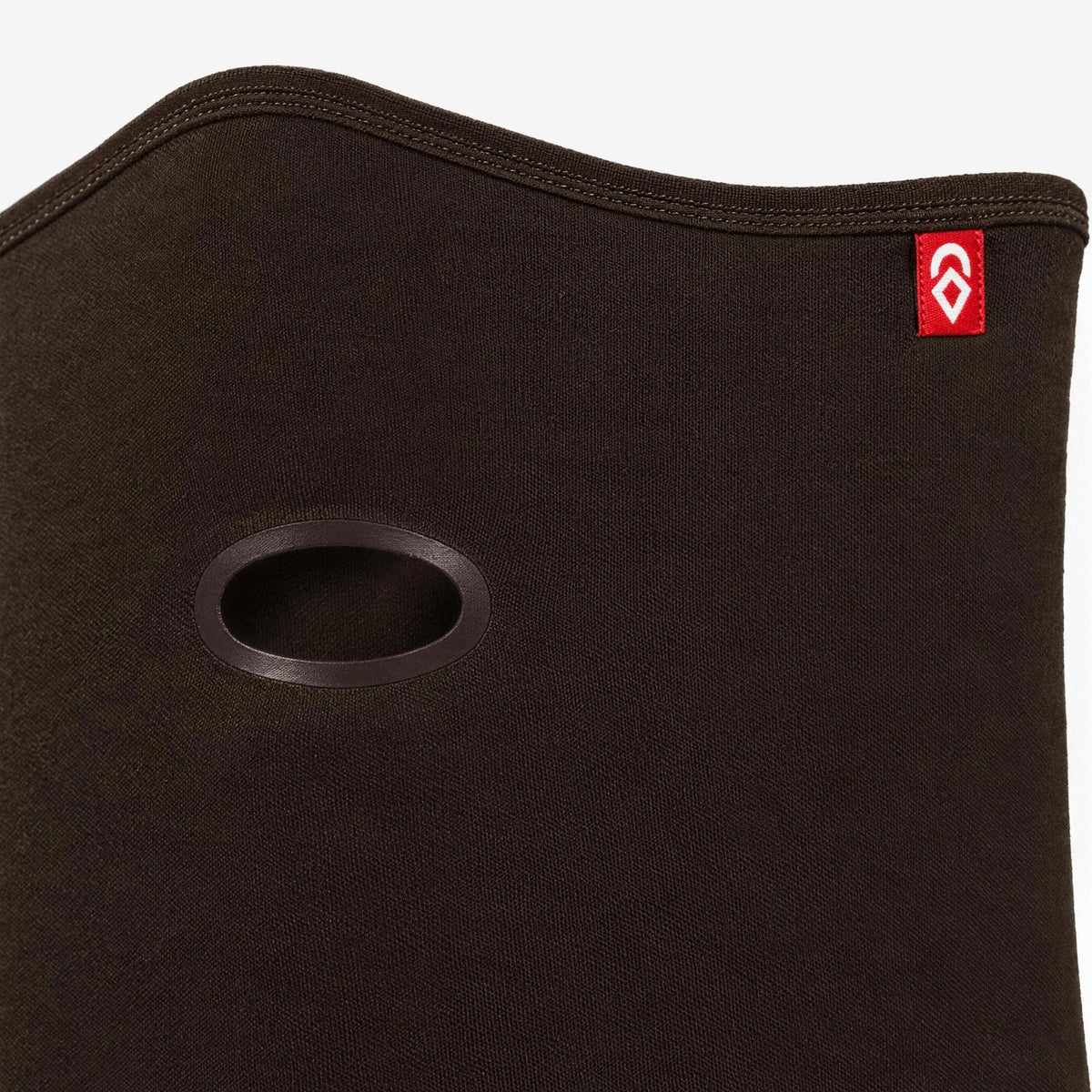 Airhole Airtube Ergo Drytech – Chocolate – Welded mouth hole close-up