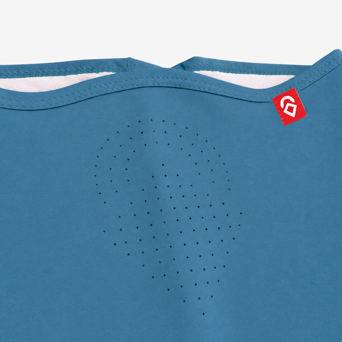Airhole Airtube Ergo Hyper Hole – Aqua – Laser micro-airholes close-up