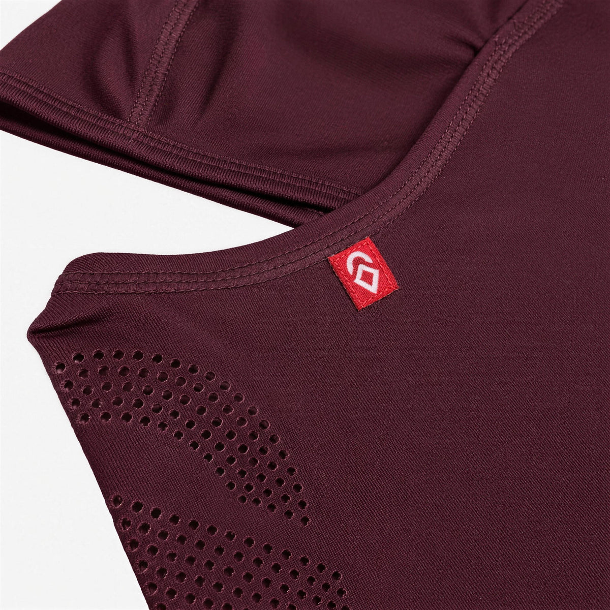 Airhole Laser Drytech Balaclava – Bloodstone – Label close-up