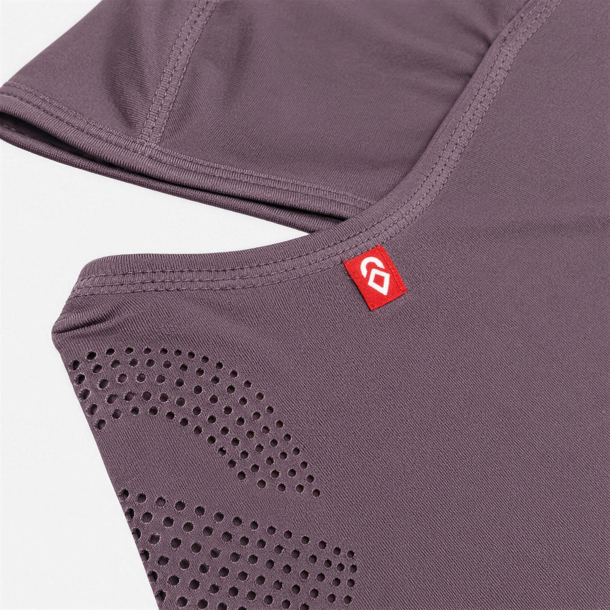 Airhole Laser Drytech Balaclava – Mulberry – Label close-up