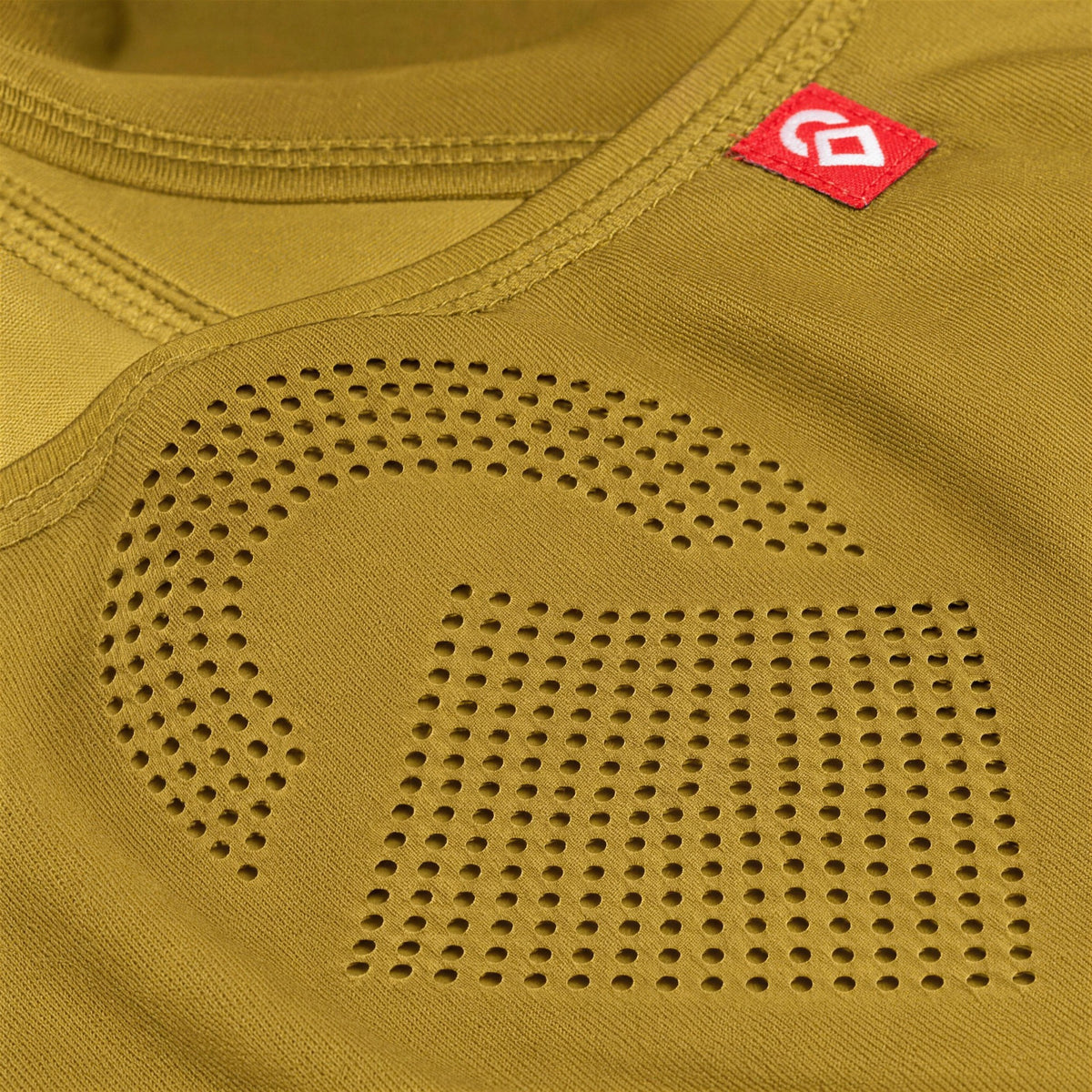 Airhole Laser Drytech Balaclava – Signal – Laser micro-airholes close-up