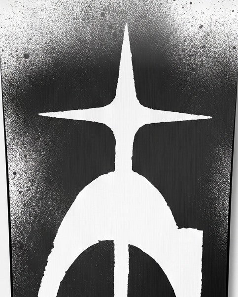 Endeavor Live snowboard base detail
