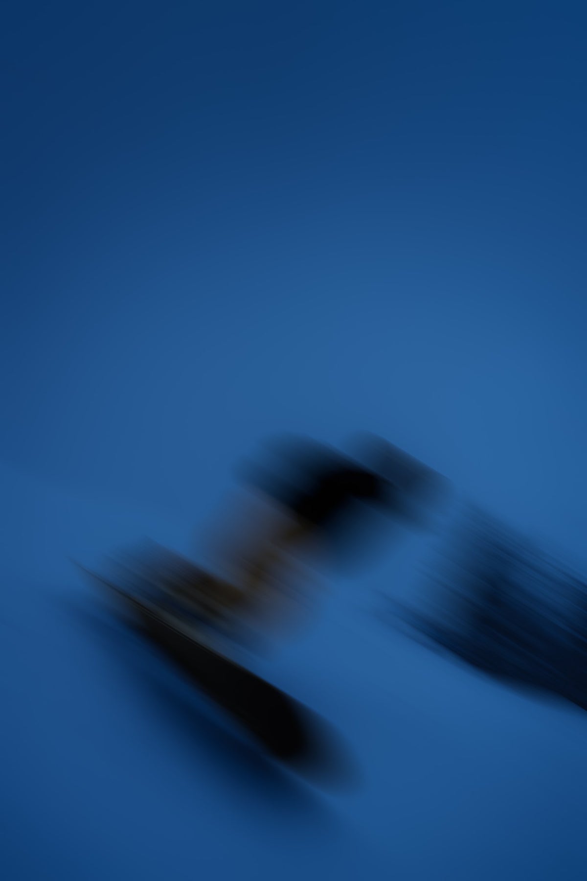 Riding the Endeavor Ranger Womens, motion blur