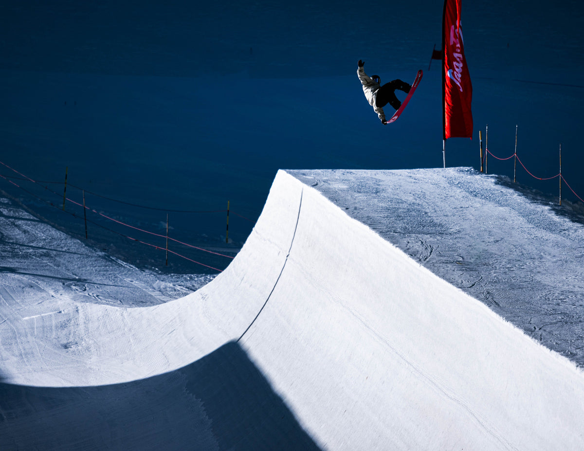 Chase Blackwell airing the Saas-Fee halfpipe.