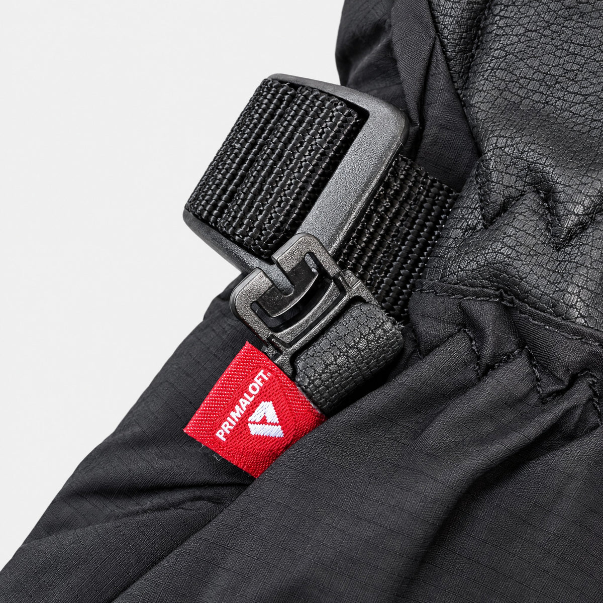 Transform KO Mitt Long – Black – cuff strap and buckle