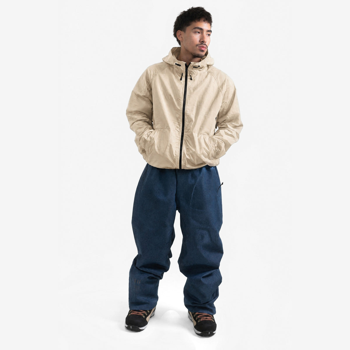 Endeavor 20K Windbreaker in Fiber, on model