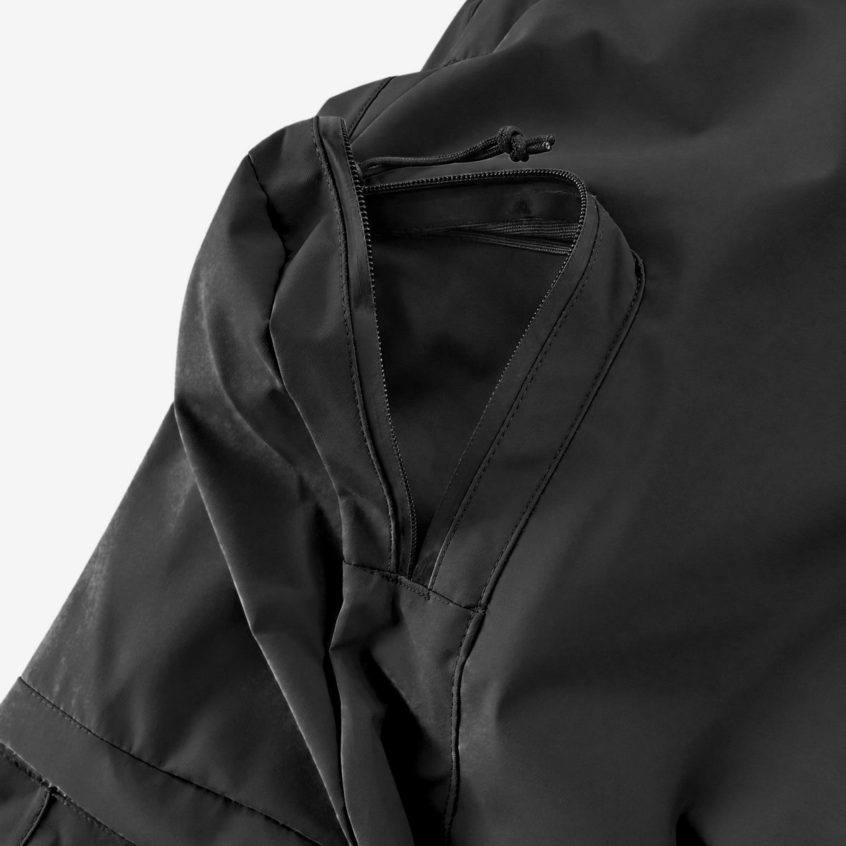 Endeavor 3L Scout Removable Bib Pant Black, cargo pocket detail