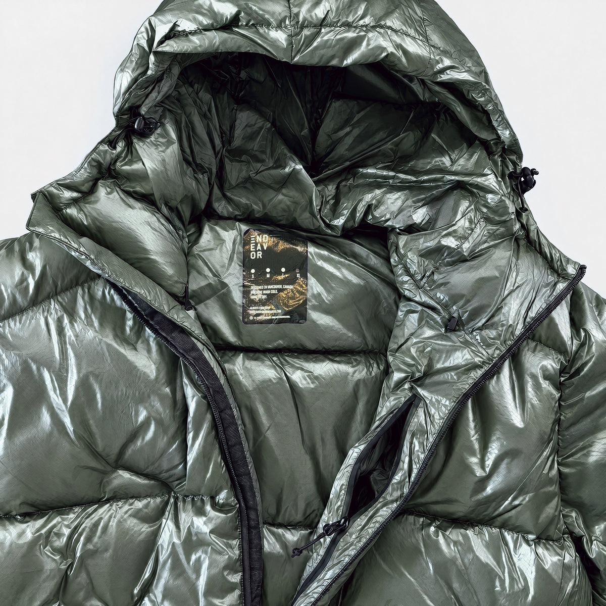 Endeavor Elite Insulated Jacket Moss – Detail 01 Hood Label