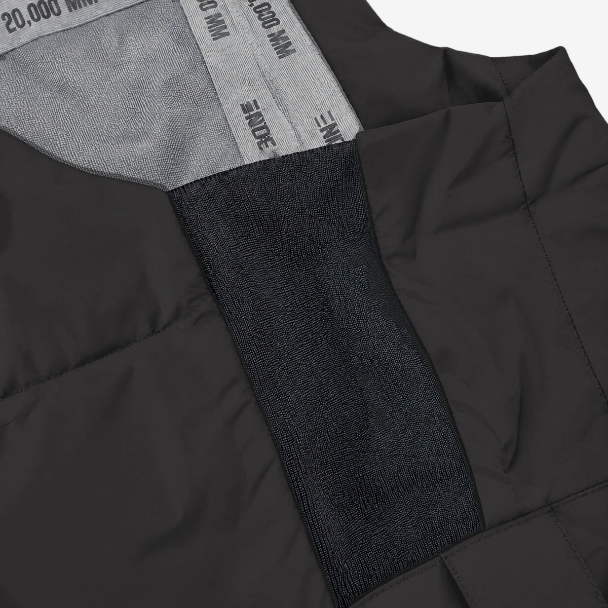 Endeavor 3L Shelter Bib Pant Black, rear stretch panel detail