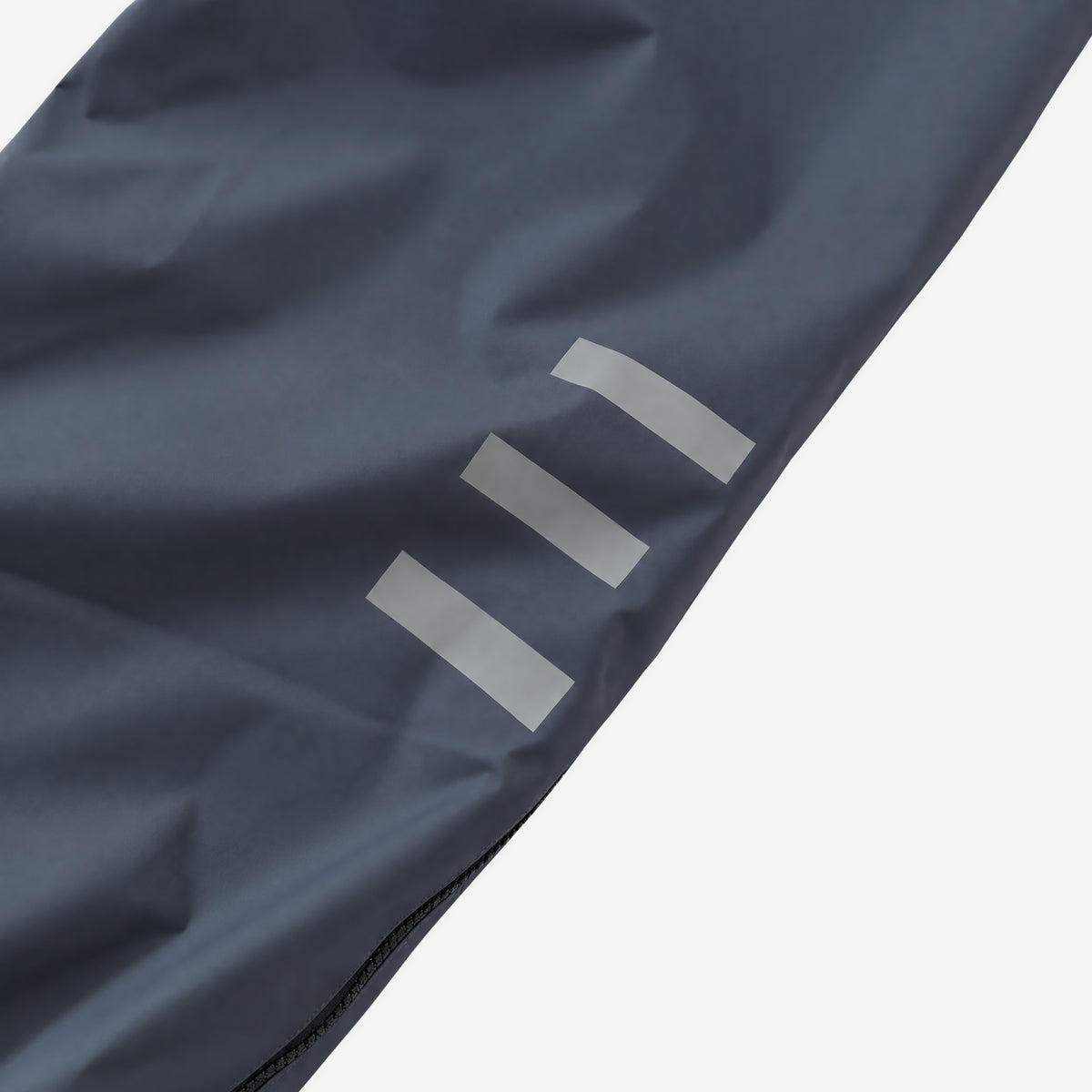 Endeavor 2L Ranger Pant Stealth, screen-printed bars on the lower leg