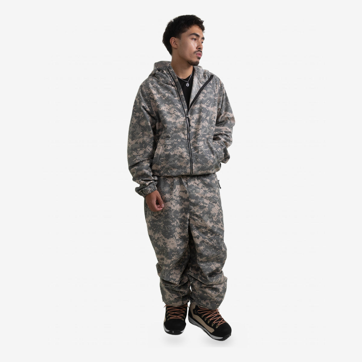 Endeavor 3L Scout Park Pant Limited Edition in Digi Ripstop Canvas, on model