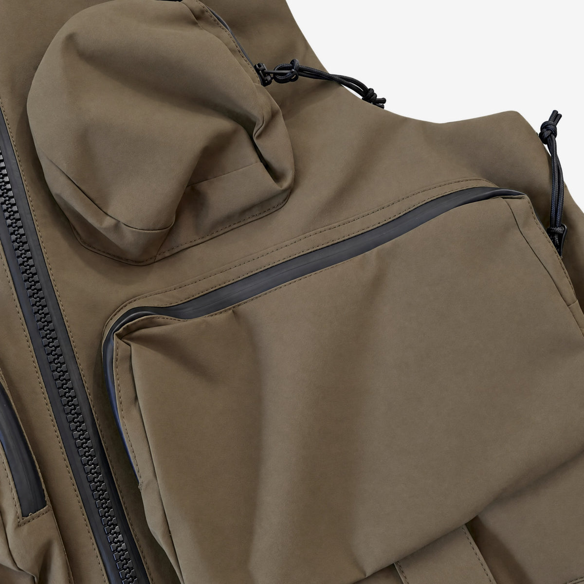 Endeavor 3L Scout Removable Bib Pant Algae, bib pockets detail