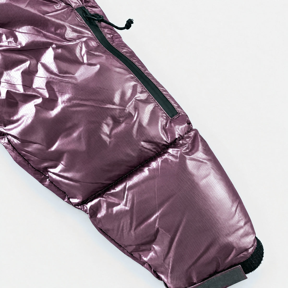 Endeavor Elite Insulated Jacket Burgundy – Detail 03 Sleeve Pocket