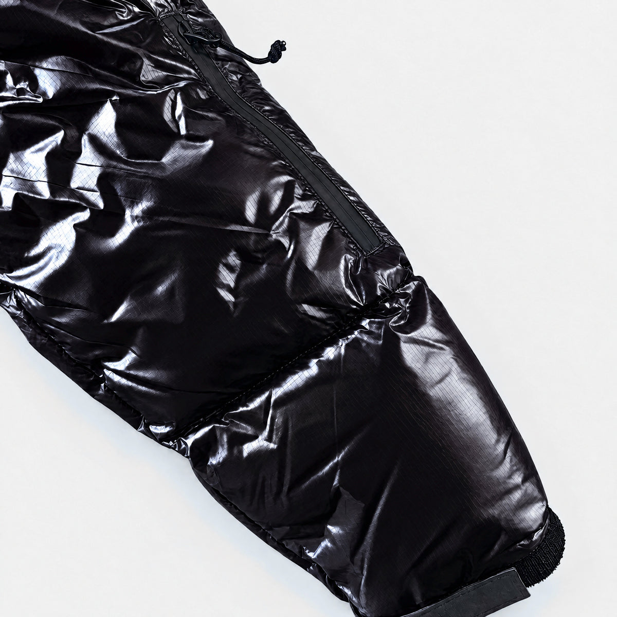 Endeavor Elite Insulated Jacket Black – Detail 03 Sleeve Pocket
