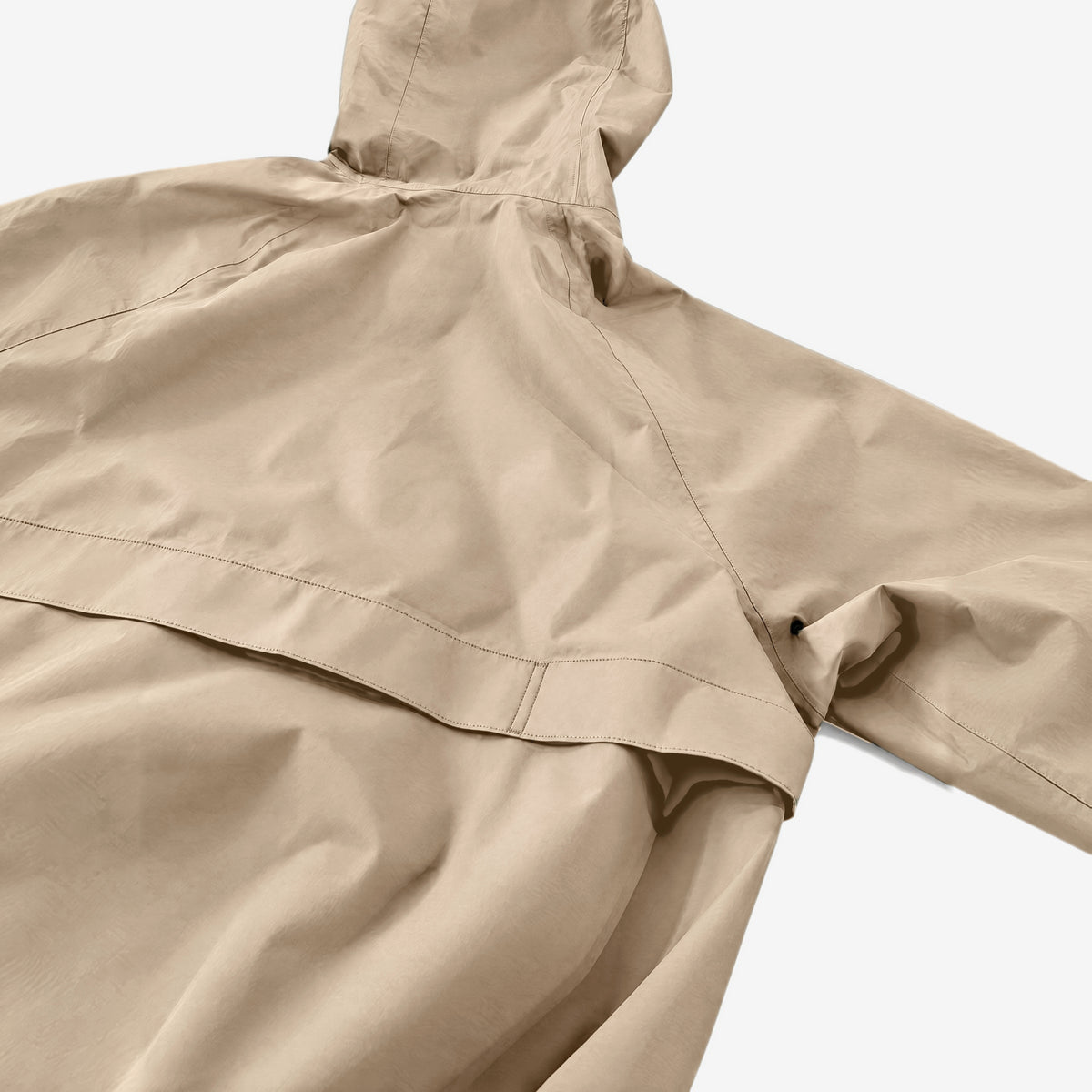 Endeavor 20K Windbreaker in Fiber, back yoke flap with bar tack