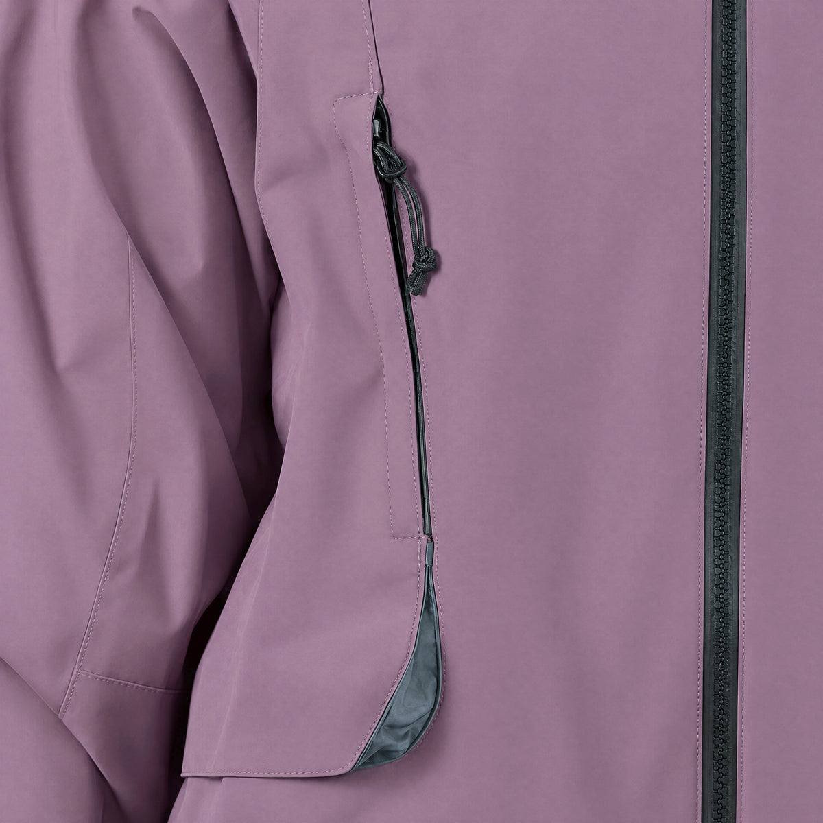 Endeavor 2L Patrol Jacket Burgundy, chest pocket detail
