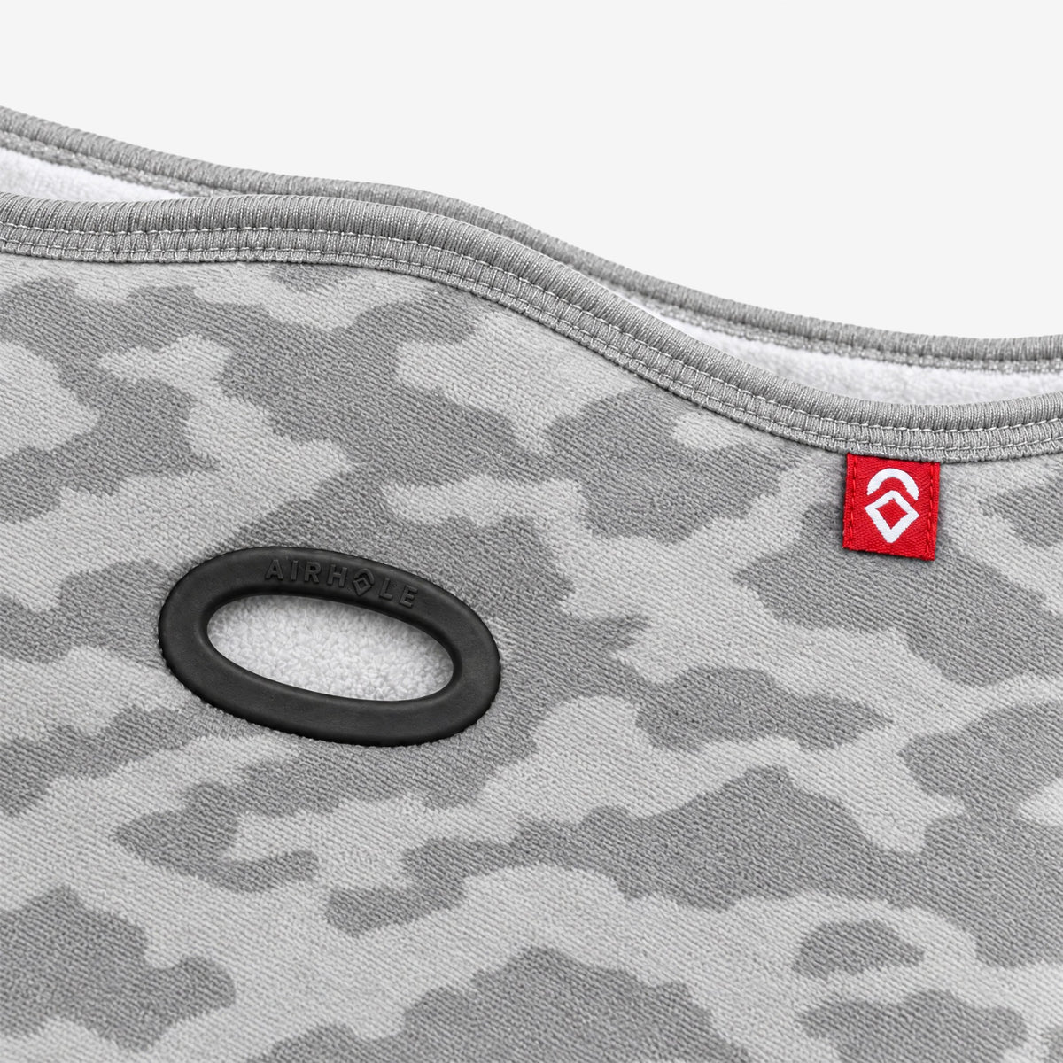 Airhole Airtube Ergo Polar Fleece – White Camo – Original Airhole close-up