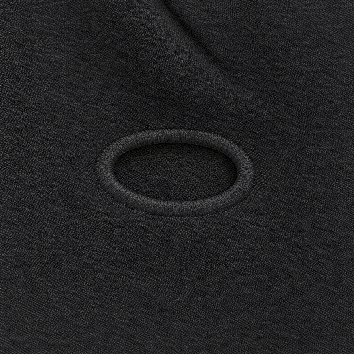 Airhole Balaclava Merino – Black – Embroidered airhole close-up