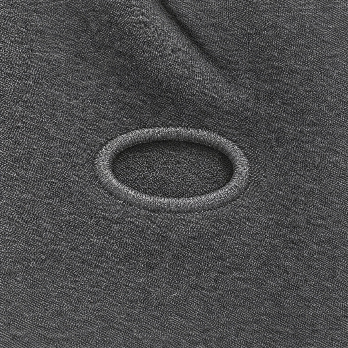 Airhole Balaclava Merino – Heather Grey – Embroidered airhole close-up