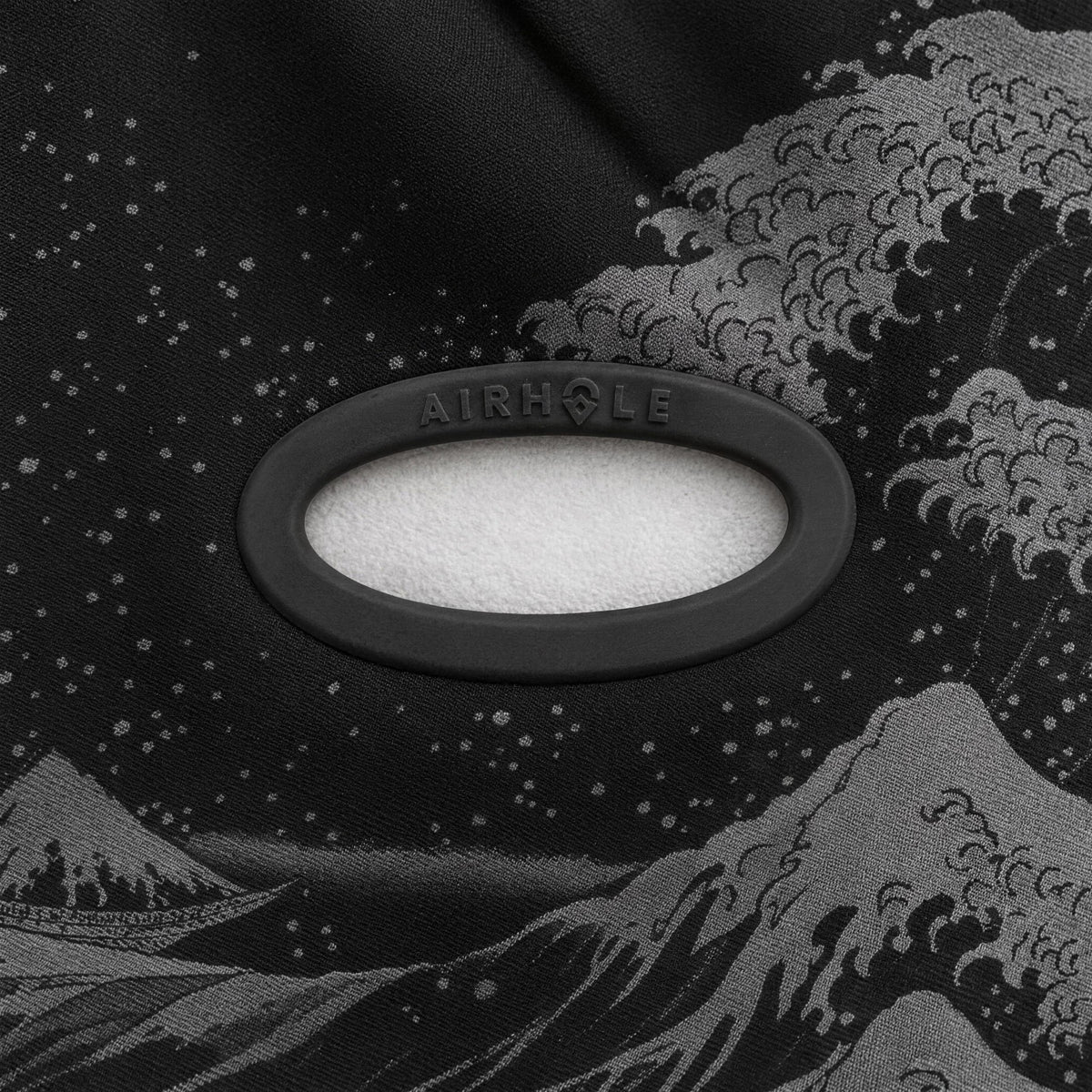 Airhole Balaclava Hinge Polar Fleece – Board Archive Black – Silicone Airhole close-up