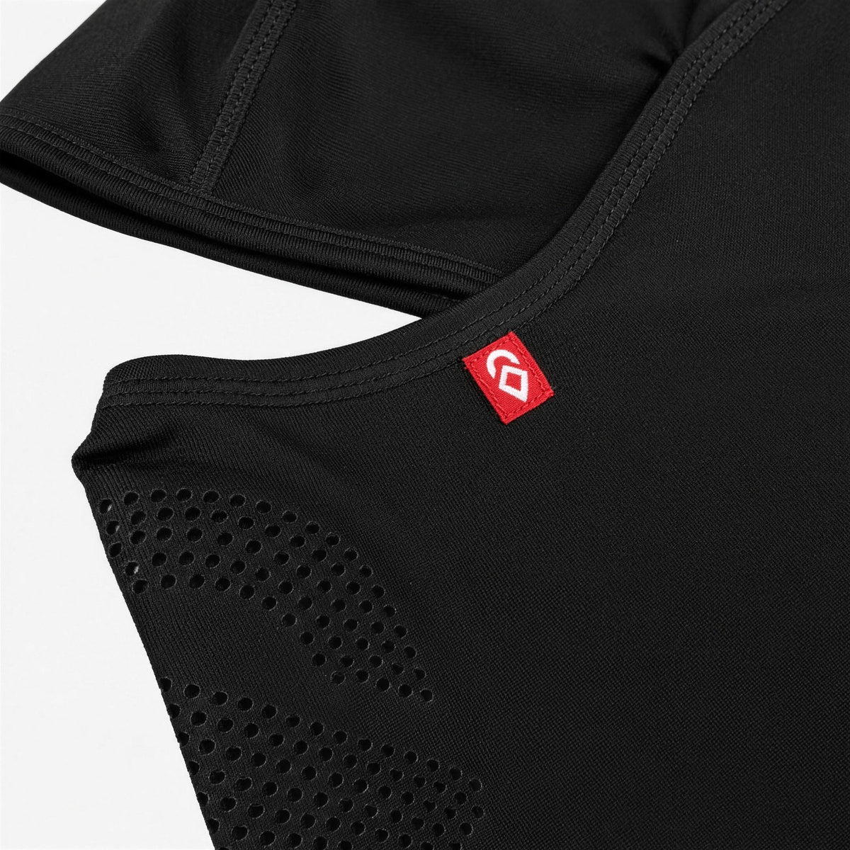 Airhole Laser Drytech Balaclava – Black – Label close-up