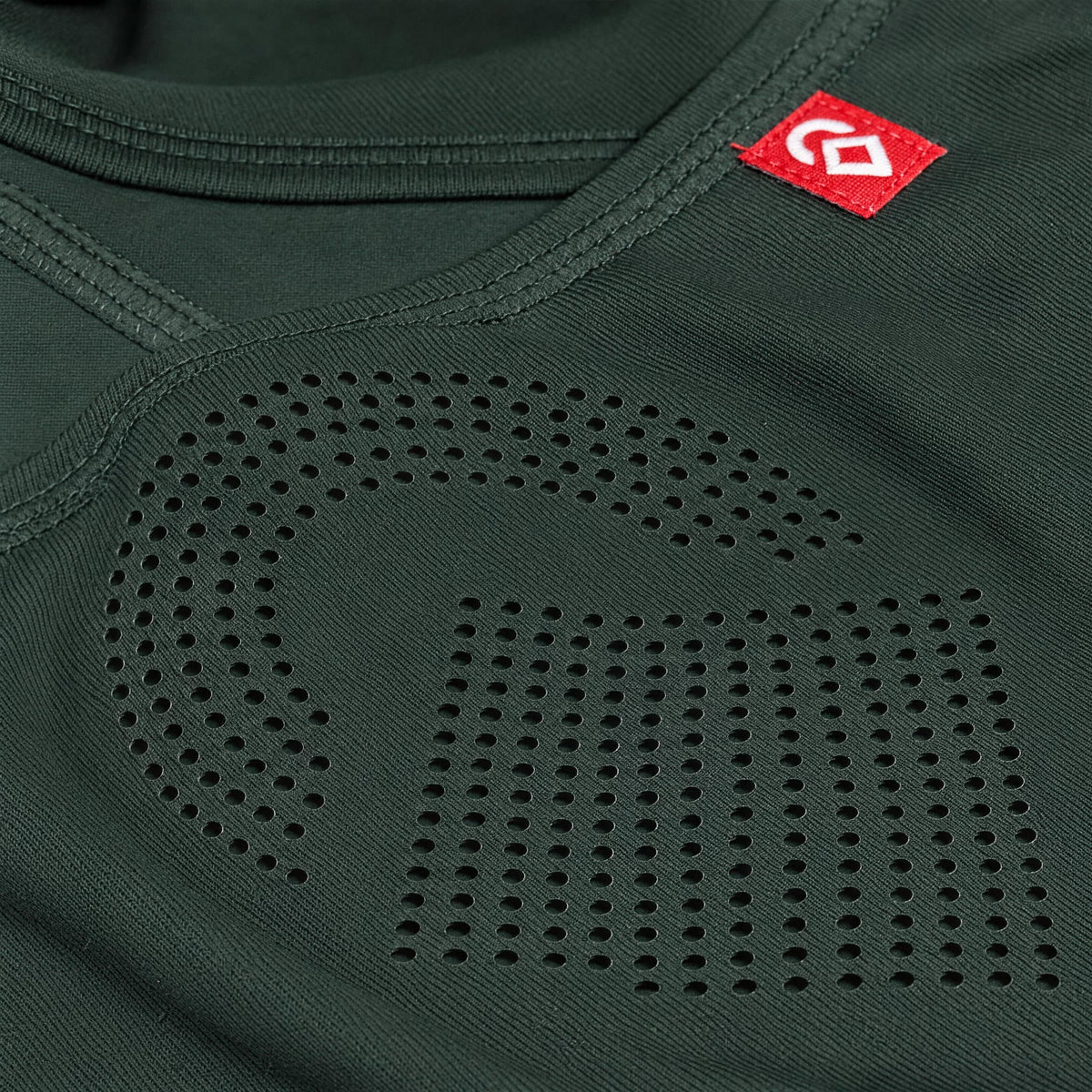 Airhole Laser Drytech Balaclava – Forest – Laser micro-airholes close-up
