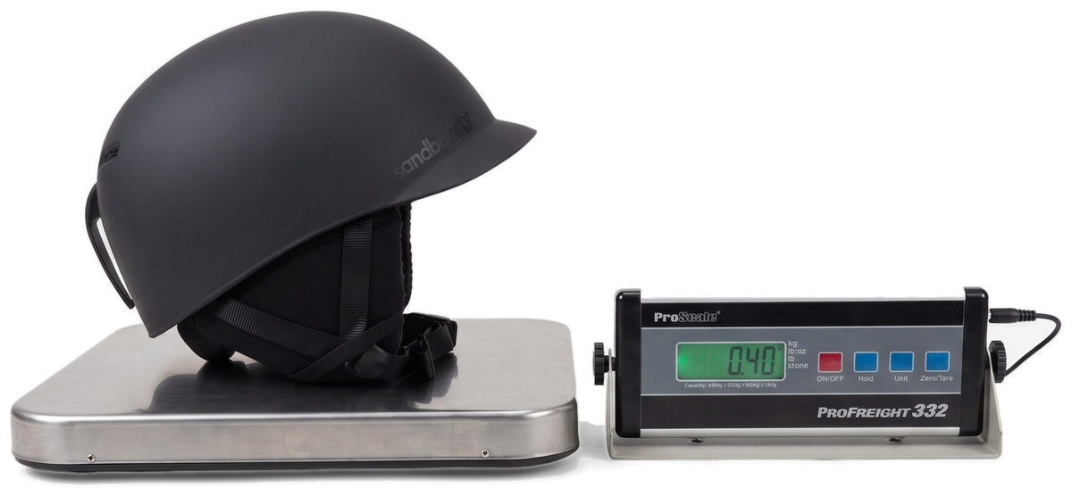 Sandbox Profile helmet on a scale reading 0.40 kg