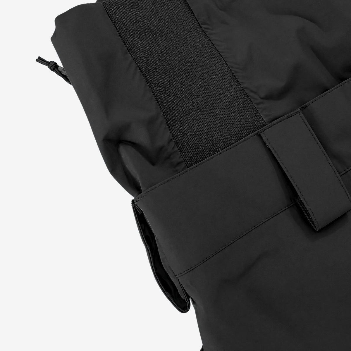 Endeavor 3L Scout Removable Bib Pant Black, rear stretch panel detail